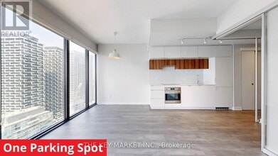 Building Photo - 185-2185 Roehampton Ave