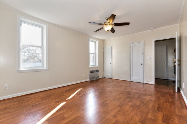 Foto del edificio - 5711 Tilden Ave