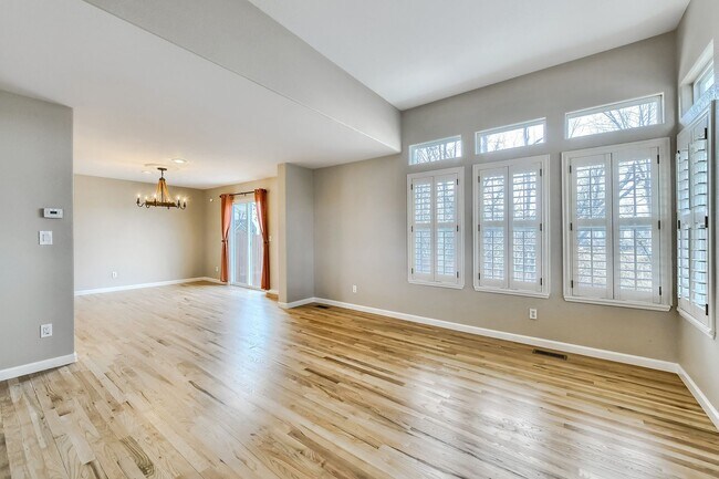 Foto del edificio - Four Bedroom Duplex in Lakewood
