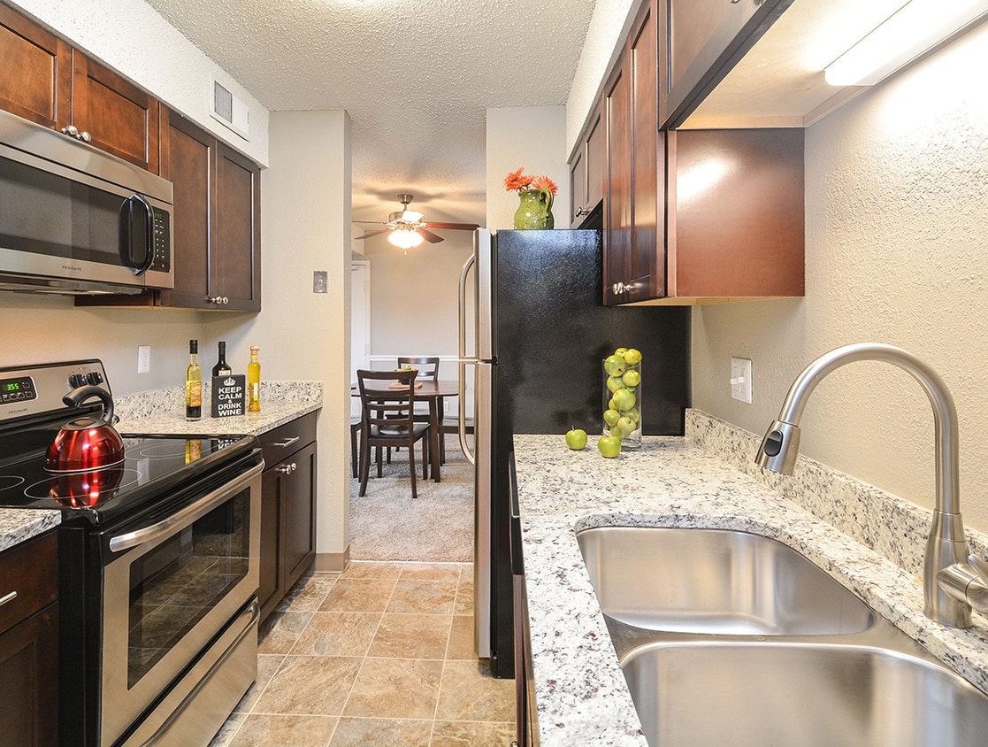 Arcadia at Overland Park Apartments Overland Park, KS