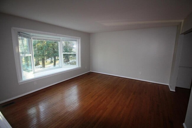 Building Photo - 9944 Murnane Street