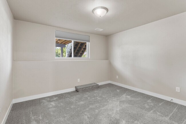 Building Photo - 4802 N Marlo Wy