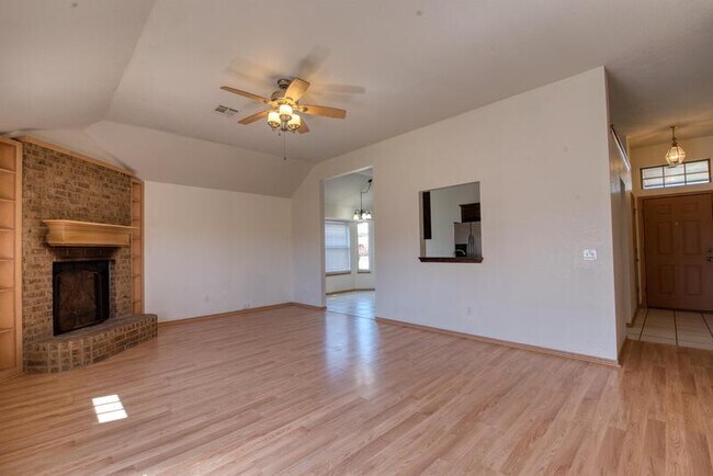 Foto del edificio - 1220 Eastridge Dr