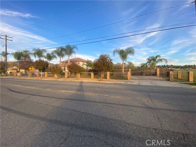 Building Photo - 12383 12th St