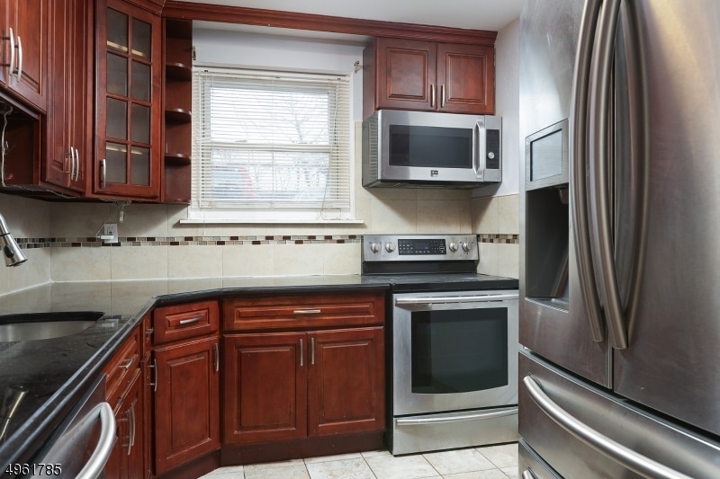 100 Luttgen Pl Unit A4, Linden, NJ 07036 Condo for Rent in Linden, NJ