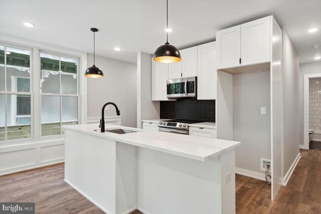 Building Photo - 3519 Hamilton St