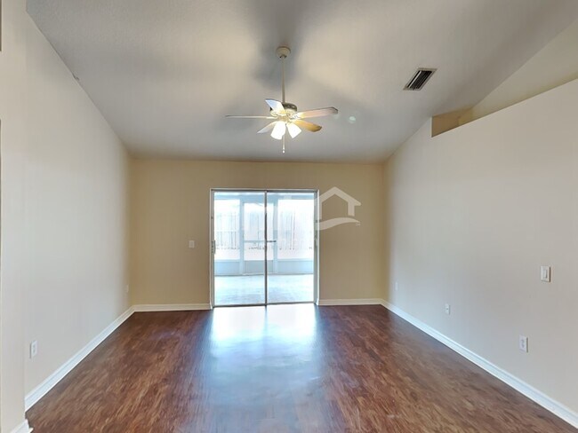 Building Photo - 12822 Lake Vista Dr