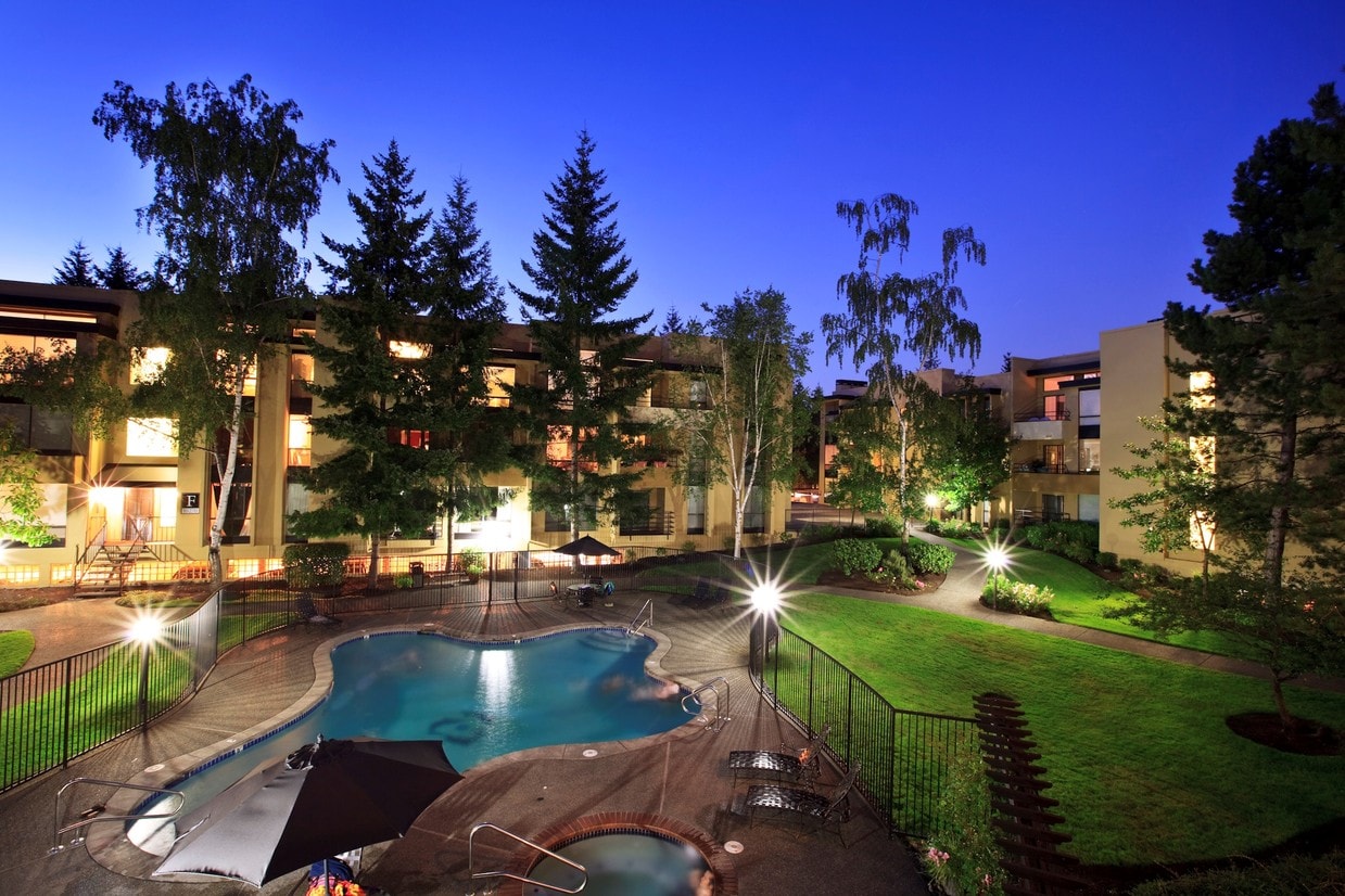 12 Central Square Apartments in Bellevue, WA