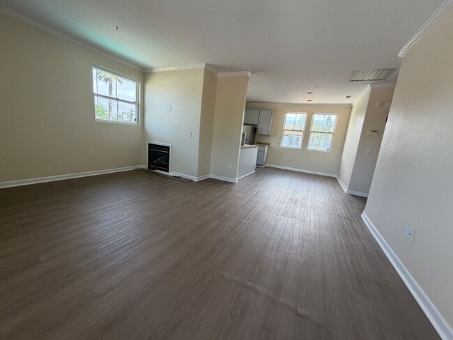 Foto del edificio - Lovely Upstairs Unit