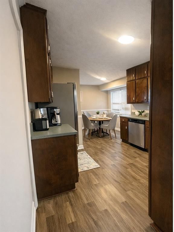 Foto del edificio - 1802 Driftwood Pl