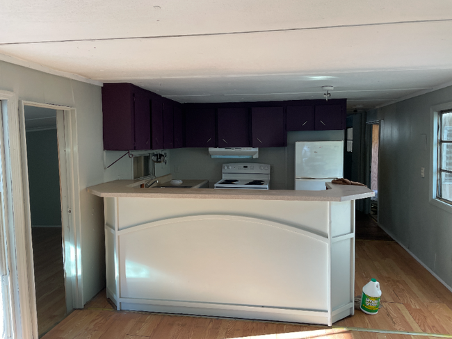 Building Photo - 3322 Pine Needle Dr