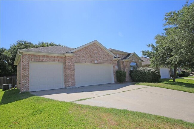 Building Photo - 2109 Paradise Ridge Dr
