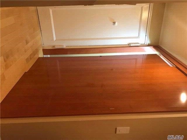 Building Photo - 10515 66th Rd