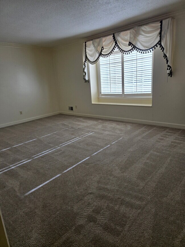 Foto del edificio - 9 Brookspring Cir