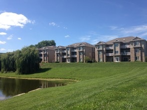 Building Photo - 200 Sadler Lane #203