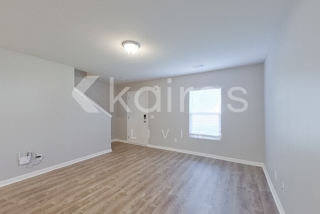 Building Photo - 318 Sunrise Cir