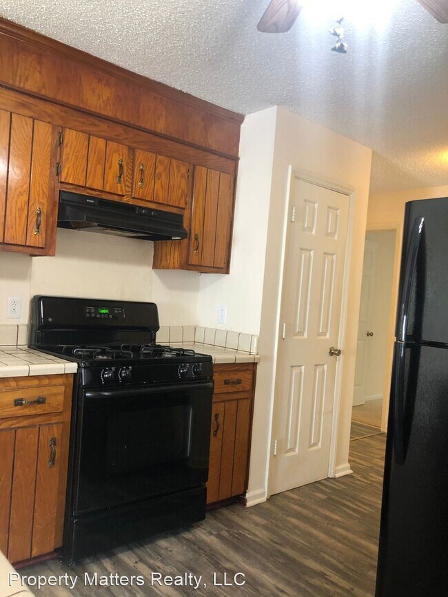 Building Photo - 3 br, 2 bath House - 2654 Castle Hill Road