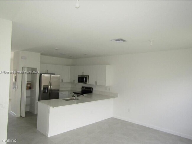 Foto del edificio - 3 br, 2.5 bath House - 11869 SW 246th Ter