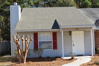 Building Photo - 1891 Gina Dr