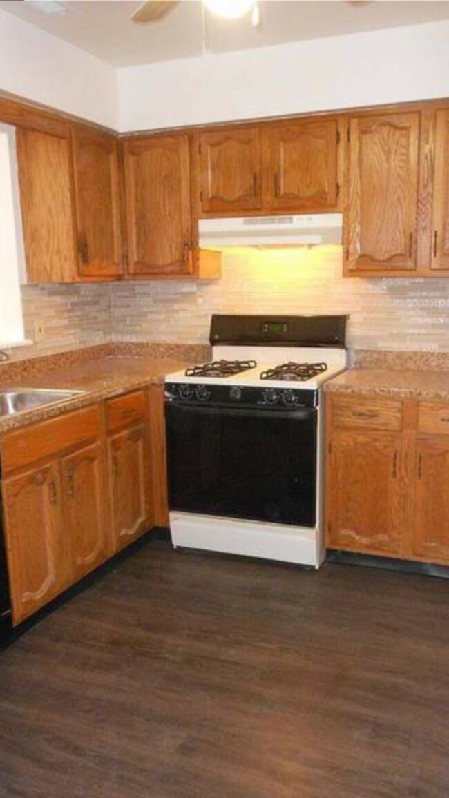 Building Photo - 36 Jamestown Blvd