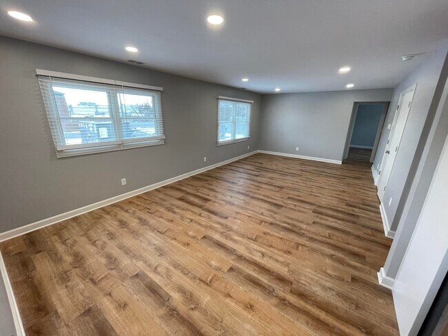 Foto del edificio - 210 W 6th St