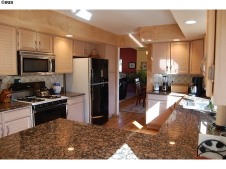 Building Photo - 4690 Pawnee Pl