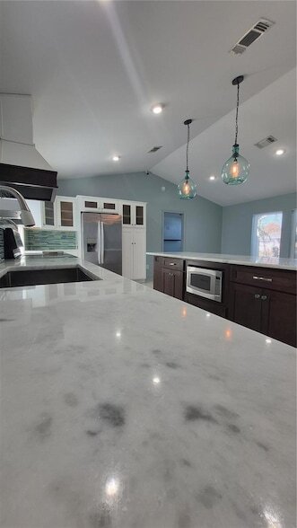 Foto del edificio - 614 Caribou Ct