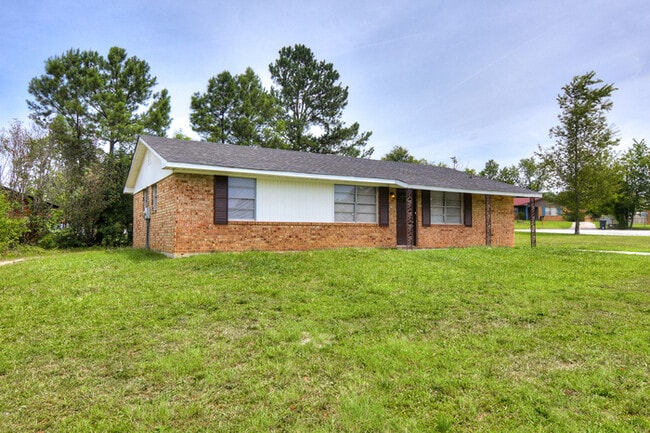 Building Photo - 2925 Audubon Pl