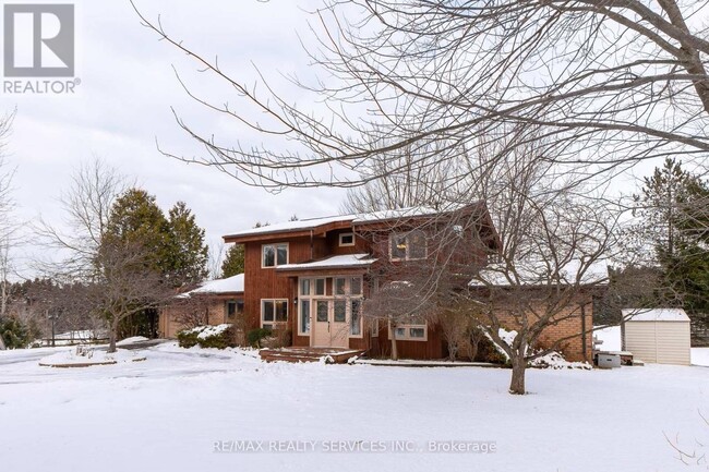 Building Photo - 9 Damascus Dr