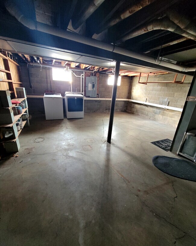 Building Photo - 19 Mulberry Ct