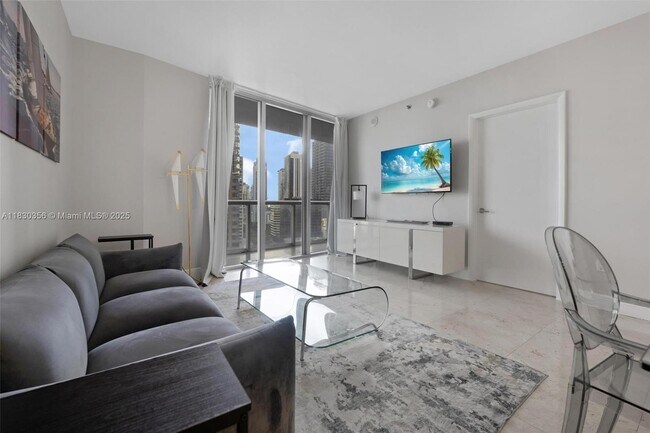 Building Photo - 485 Brickell Ave