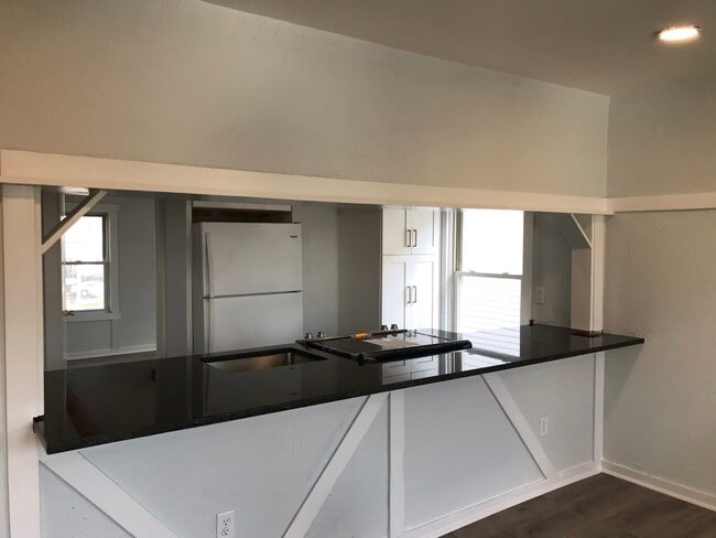 Building Photo - 58 Spring St