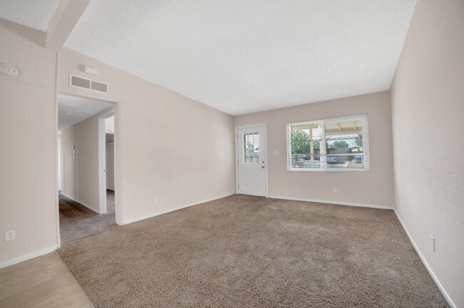 Building Photo - 4924 Carmen Blvd