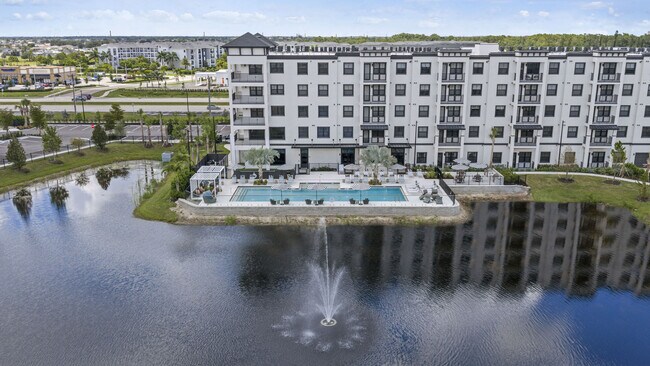 Foto del edificio - EVERGREEN PINE ISLAND