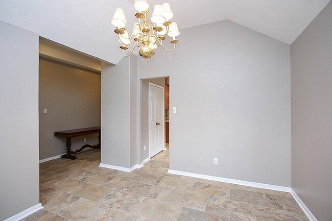 Building Photo - 155 Avonlea Ct