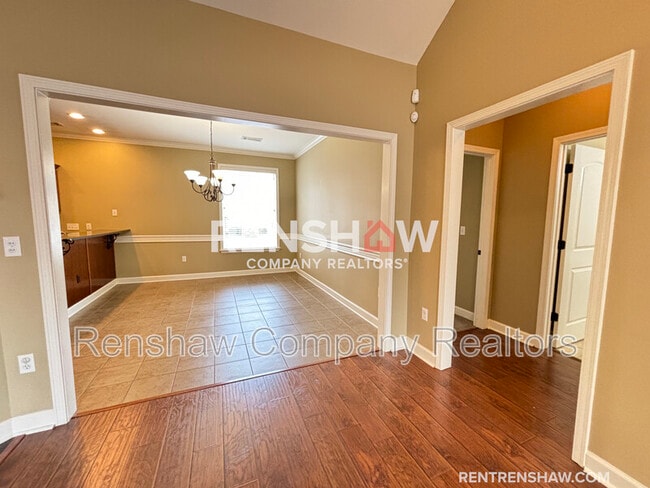 Building Photo - 1395 Calumet Farms Dr