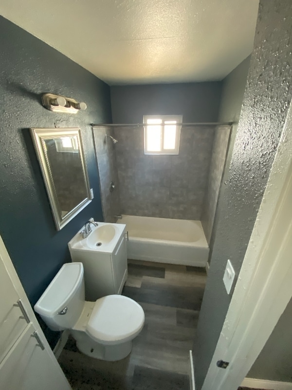 Foto del edificio - 16526 Chestnut St