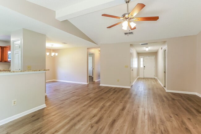 Building Photo - 12772 Glade Springs Dr S