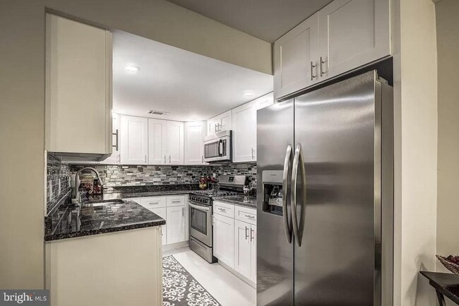 Building Photo - 14822 Bryan Ct