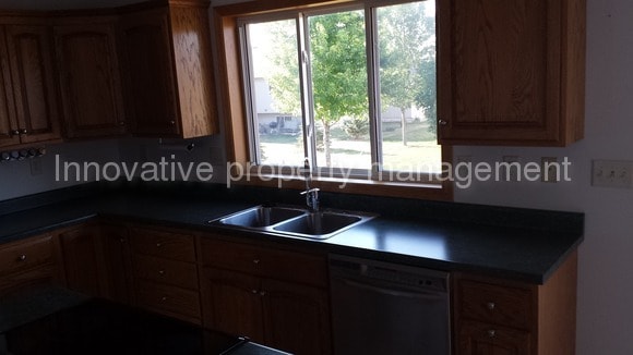 Building Photo - 7720 W Marlis St