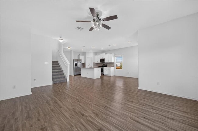 Building Photo - 1600 Cobblecrest Ln