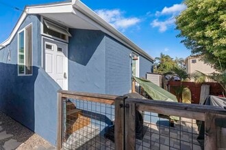 Building Photo - 142 E Glaucus St