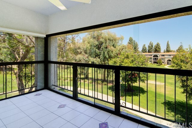 Building Photo - 5518 Paseo Del Lago E
