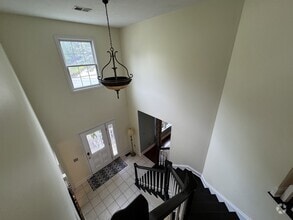 Building Photo - 184 Donna Ave