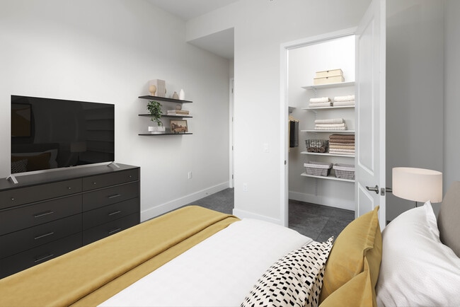 Apartamento de un dormitorio de Signature Collection con sistema de estanterías de armario personalizado - Avalon South Miami