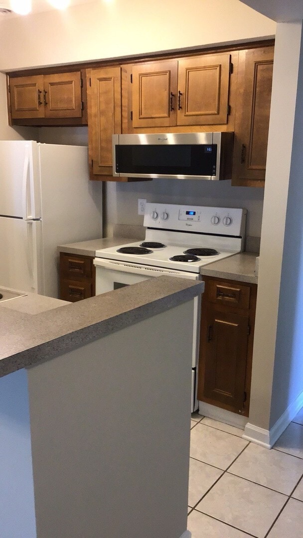 Building Photo - 1 Bedroom Condo in the Desirable Cobblesto...