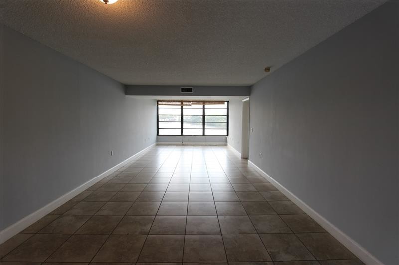 1532 Whitehall Dr, Davie, FL 33324 Condo for Rent in Davie, FL