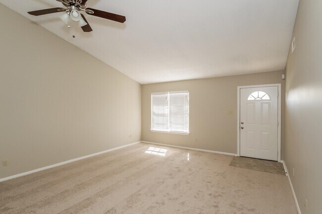 Building Photo - 4286 Appian Dr