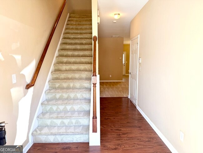 Building Photo - 2390 Camden Oak Way