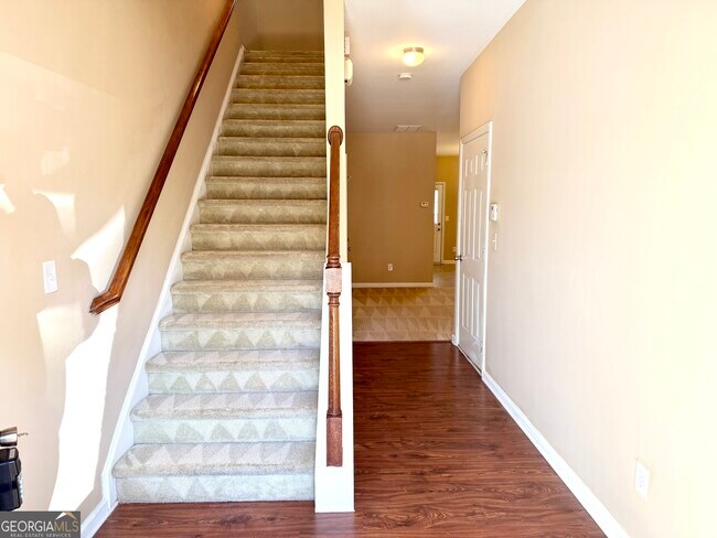 Foto del edificio - 2390 Camden Oak Way